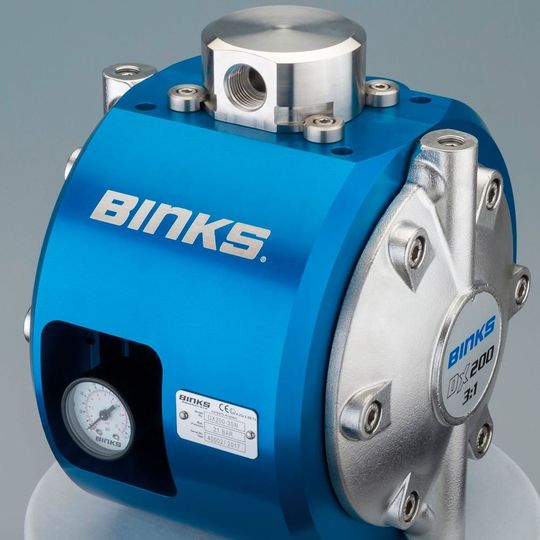 Das moderne Design der Pumpe ermöglicht den ungehinderter Zugang zu kritischen Komponenten wie den Luftventilen, Membranen und Rückschlagventilen und gewährleistet damit eine schnelle und einfache Wartung. Das moderne Design der Pumpe ermöglicht den ungehinderter Zugang zu kritischen Komponenten wie den Luftventilen, Membranen und Rückschlagventilen und gewährleistet damit eine schnelle und einfache Wartung.