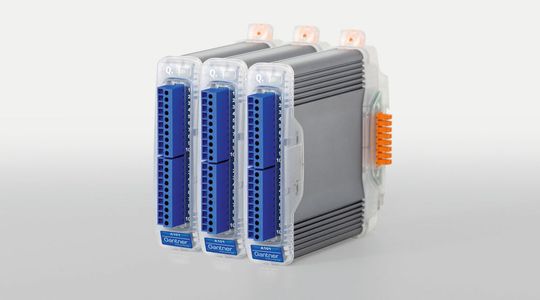 Mit dem Q.bloxx A108 lassen sich alle üblichen Spannungen von ±10 V messen. Mit dem Q.bloxx A108 lassen sich alle üblichen Spannungen von ±10 V messen.