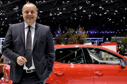 Bernhard Bauer, Geschäftsführer von Seat Deutschland, sieht gute Verkaufschancen durch den neuen Ibiza und den Mini-SUV Arona.