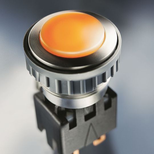 Die Metal Line von Schurter enthält Schalter und Taster, die als Piezo, Hub oder kapazitiv ausgeführt sind. Die Metal Line von Schurter enthält Schalter und Taster, die als Piezo, Hub oder kapazitiv ausgeführt sind.