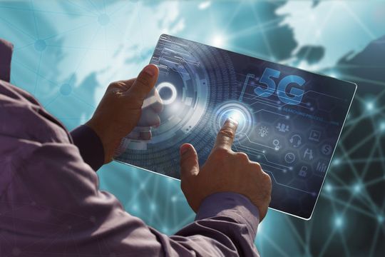 Breitband-Kommunikation: Damit sich 5G und Satellitensignale nicht untereinander stören, müssen sie mit Messsoft- und -hardware geprüft werden. Breitband-Kommunikation: Damit sich 5G und Satellitensignale nicht untereinander stören, müssen sie mit Messsoft- und -hardware geprüft werden.