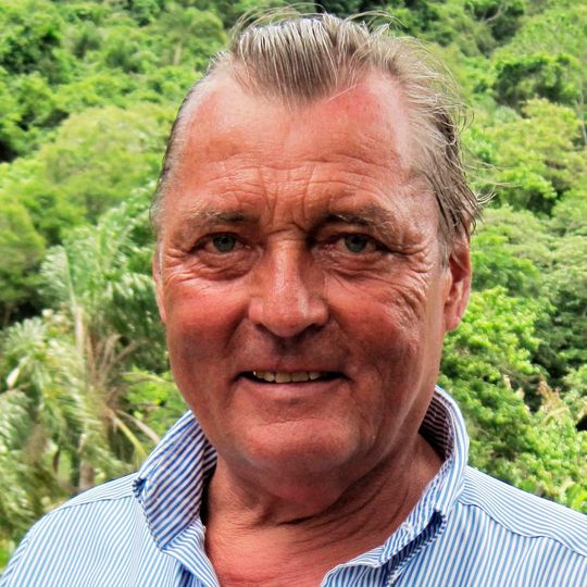 Bernd Röhm, der langjährige Geschäftsführer der Röhm-Unternehmensgruppe ist am 26. März 2017 verstorben. Bernd Röhm, der langjährige Geschäftsführer der Röhm-Unternehmensgruppe ist am 26. März 2017 verstorben.