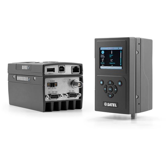 Der UHF Datenfunkrouter SATELLAR XT 5RC IP garantiert sichere Datenkonnektivität für kritische Infrastrukturen, unabhängig von LTE. Der UHF Datenfunkrouter SATELLAR XT 5RC IP garantiert sichere Datenkonnektivität für kritische Infrastrukturen, unabhängig von LTE.