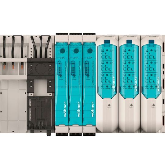 Die Vorteile eines Sammelschienensystems mit der traditionellen Verdrahtung auf der DIN-Tragschiene kombiniert das neue Crossboard von Wöhner. Die Vorteile eines Sammelschienensystems mit der traditionellen Verdrahtung auf der DIN-Tragschiene kombiniert das neue Crossboard von Wöhner.