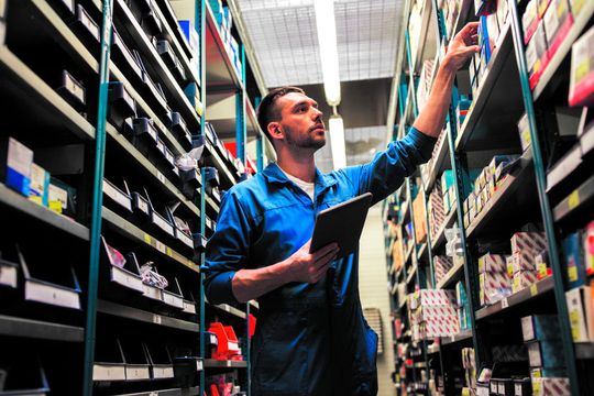 Die schnelle Teileidentifikation und -verfügbarkeit sind für die Werkstätten wichtiger als günstige Preise und Rabatte. Die schnelle Teileidentifikation und -verfügbarkeit sind für die Werkstätten wichtiger als günstige Preise und Rabatte.