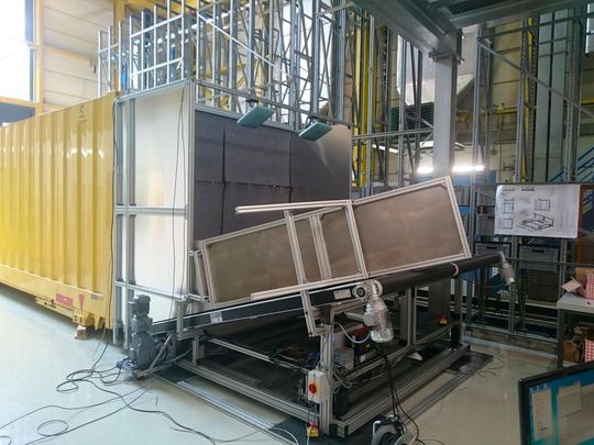 Der „Entladeteppich“ lässt sich kostengünstig bei allen Lkw-Typen nachrüsten.