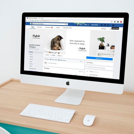 Facebook verzeichnet mittlerweile fast 1,6 Mrd. aktive Nutzer pro Monat. Die Entstehung des sozialen Netzwerks hat den Wandel von Web 2.0 zu Web 3.0 wesentlich beeinflusst. Facebook verzeichnet mittlerweile fast 1,6 Mrd. aktive Nutzer pro Monat. Die Entstehung des sozialen Netzwerks hat den Wandel von Web 2.0 zu Web 3.0 wesentlich beeinflusst.