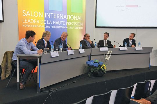 De nombreuses conférences et tables rondes ponctuent le salon EPHJ-EPMT-SMT.