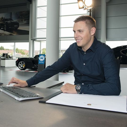 In der Ausbildung von Autmobilkaufleuten kommt es zu Veränderungen. In der Ausbildung von Autmobilkaufleuten kommt es zu Veränderungen.