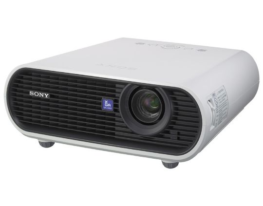 Sony ergänzt die E-Serie im Juni um einen WXGA-Beamer. Sony ergänzt die E-Serie im Juni um einen WXGA-Beamer.