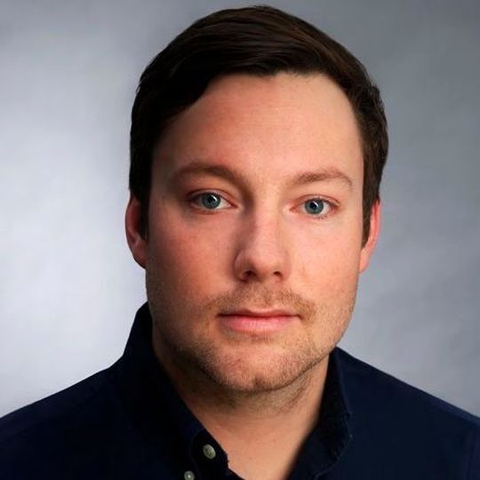 Jonas Lerchenmüller: Key Account Manager bei der Innoscripta GmbH, welche Ideenträgern in kleinen und mittelständischen Unternehmen Lösungswege zur Umsetzung von innovativen Produkten ausarbeitet und Finanzierungshilfen sichert. Jonas Lerchenmüller: Key Account Manager bei der Innoscripta GmbH, welche Ideenträgern in kleinen und mittelständischen Unternehmen Lösungswege zur Umsetzung von innovativen Produkten ausarbeitet und Finanzierungshilfen sichert.