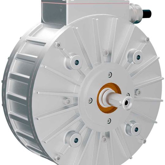 Der PMS 120 mit 230 mm Durchmesser bei 160 mm Länge leistet zwischen 2,2 kW und 7,7 kW. Der PMS 120 mit 230 mm Durchmesser bei 160 mm Länge leistet zwischen 2,2 kW und 7,7 kW.