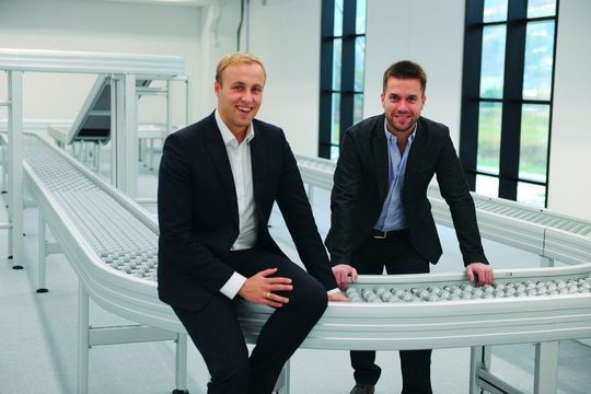 Wollen mit ihrem Start-up Avancon die Stückgutförderung in Verteil- und Logistikzentren „revolutionieren“ (v.l.): CEO Denis Ratz und Technikchef Dr. Daniele Gambetta. Wollen mit ihrem Start-up Avancon die Stückgutförderung in Verteil- und Logistikzentren „revolutionieren“ (v.l.): CEO Denis Ratz und Technikchef Dr. Daniele Gambetta.