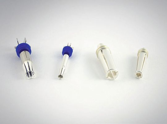 Kontakttechnik: Der ODU-STAMPTEC ist ein gestanzt-gedrehter Kontakt für den Einsatz in Ladesteckverbindern, der sich kostengünstiger als gedrehte Kontakte herstellen lässt. Mit drei unterschiedlichen Oberflächenvergütungen ist er auf den Einsatz optimiert. Kontakttechnik: Der ODU-STAMPTEC ist ein gestanzt-gedrehter Kontakt für den Einsatz in Ladesteckverbindern, der sich kostengünstiger als gedrehte Kontakte herstellen lässt. Mit drei unterschiedlichen Oberflächenvergütungen ist er auf den Einsatz optimiert.