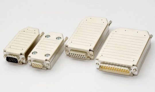 Bild 1: Durch das schmale Gehäuse und die einfache Montage lässt sich der Steckverbinder in vielen Bereichen einsetzen, so bei speziellen Industrieschnittstellen, in Windkraftanlagen oder in der Messtechnik.