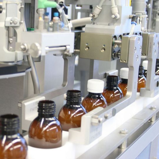 Groninger ist ein Spezialist für das Verschließen von Pharmaprodukten. Groninger ist ein Spezialist für das Verschließen von Pharmaprodukten.