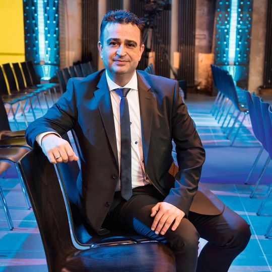 Manuel Ferre-Hernandez ist Director Sales bei Mitel. Manuel Ferre-Hernandez ist Director Sales bei Mitel.