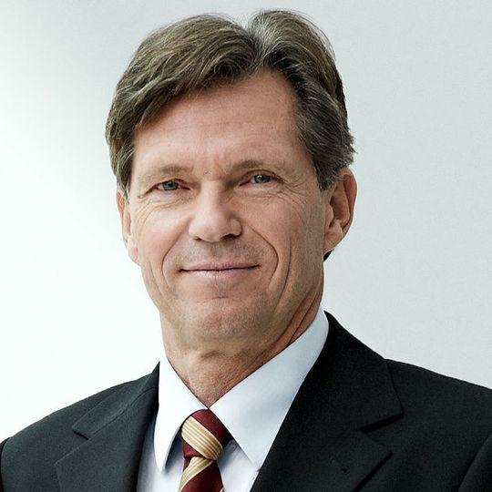 Die Hauptversammlung von Leoni hat Dr. Klaus Probst zum Vorsitzenden des Aufsichtsrats bestimmt. Die Hauptversammlung von Leoni hat Dr. Klaus Probst zum Vorsitzenden des Aufsichtsrats bestimmt.