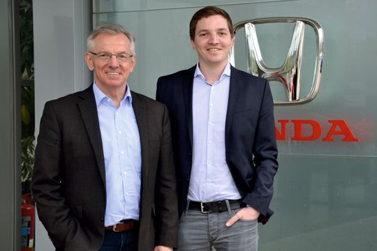 Karl Evers und sein Sohn Jan Evers teilen sich die Geschäftsführung.