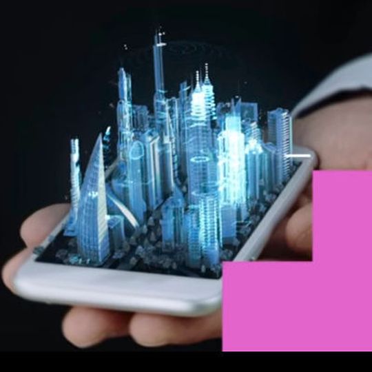 Dreidimensionale Hologramme auf Smartphones sollen sich künftig auch ohne zusätzliche Hilfsmitteln, sondern allein mittels innerhalb des Geräts implementierter Nanotechnologie, umsetzen lassen. Forscher der australischen RMIT University erarbeiten derzeit ein entsprechendes Konzept. Dreidimensionale Hologramme auf Smartphones sollen sich künftig auch ohne zusätzliche Hilfsmitteln, sondern allein mittels innerhalb des Geräts implementierter Nanotechnologie, umsetzen lassen. Forscher der australischen RMIT University erarbeiten derzeit ein entsprechendes Konzept.