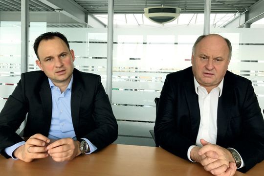 Junior Andreas und Senior Helmut Peter sind sich in ihrer Geschäftspolitik meist einig. Ziel der beiden Geschäftsführer der Autohaus-Peter-Gruppe ist es, dem Mehrmarken-Unternehmen vor allem bei einem ihrer Fabrikate weiteres Wachstum zu bescheren.