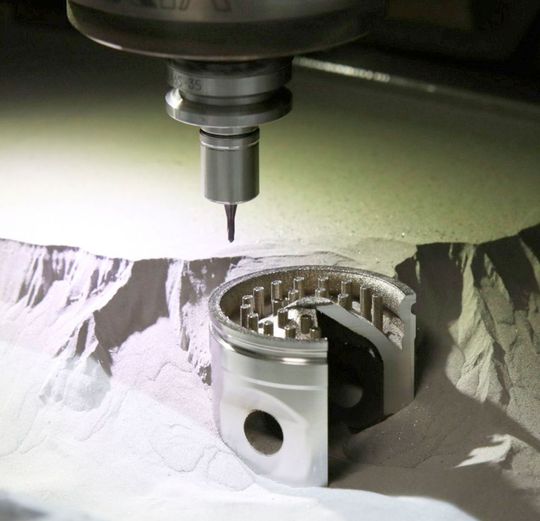 Alesco nutzt einen Verfahrensmix aus Laserschmelzen (SLM) und Hochgeschwindigkeitsfräsen (HSC), den beispielsweise mit der Hybridmaschine Lumex Avance-25 von Matsuura durchgeführt werden kann. Alesco nutzt einen Verfahrensmix aus Laserschmelzen (SLM) und Hochgeschwindigkeitsfräsen (HSC), den beispielsweise mit der Hybridmaschine Lumex Avance-25 von Matsuura durchgeführt werden kann.