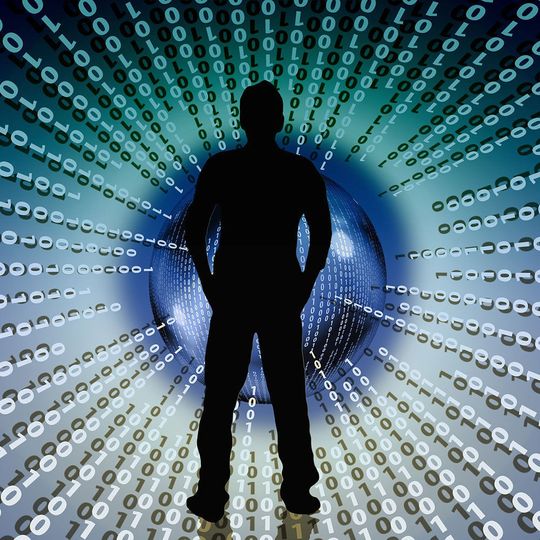 Als Reaktion auf die steigende Zahl von Cyberangriffen richten viele Unternehmen Security Operations Centers (SOCs) ein. KI kann hier helfen, Routineaufgaben zu automatisieren. Als Reaktion auf die steigende Zahl von Cyberangriffen richten viele Unternehmen Security Operations Centers (SOCs) ein. KI kann hier helfen, Routineaufgaben zu automatisieren.