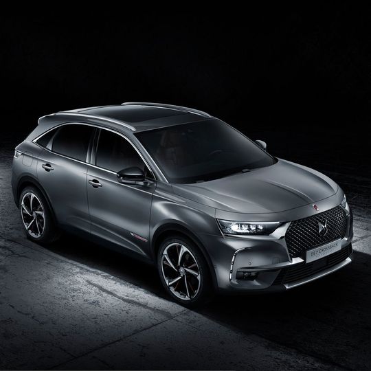 Vor dem Serienmodell des DS7 Crossback können Interessenten bis Jahresende die Sonderversion „La Premiere“ bestellen. Vor dem Serienmodell des DS7 Crossback können Interessenten bis Jahresende die Sonderversion „La Premiere“ bestellen.