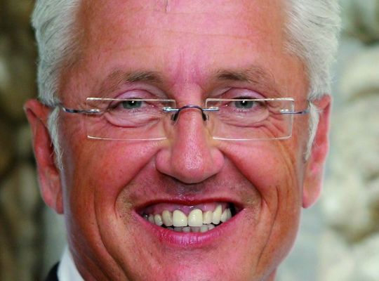 Ekart Kuhn, Inhaber von Ekupac Kuhn & Partner Consultants: „Bei Paletten und Gitterboxen entstehen Schäden im dreistelligen Millionenbereich. Hauptprobleme sind die Qualität sowie mangelndes Wissen um die Kosten.“ Bild: Ekupac Ekart Kuhn, Inhaber von Ekupac Kuhn & Partner Consultants: „Bei Paletten und Gitterboxen entstehen Schäden im dreistelligen Millionenbereich. Hauptprobleme sind die Qualität sowie mangelndes Wissen um die Kosten.“ Bild: Ekupac