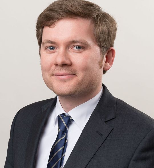 Robert Radsziwill, Product Manager Medical Device bei Biesterfeld Spezialchemie: „Mit der Entwicklung dieses Silikonklebers bietet Dow Corning eine leistungsfähige Technologie zur Fixierung von medizintechnischen Produkten auf der Haut.“ Robert Radsziwill, Product Manager Medical Device bei Biesterfeld Spezialchemie: „Mit der Entwicklung dieses Silikonklebers bietet Dow Corning eine leistungsfähige Technologie zur Fixierung von medizintechnischen Produkten auf der Haut.“