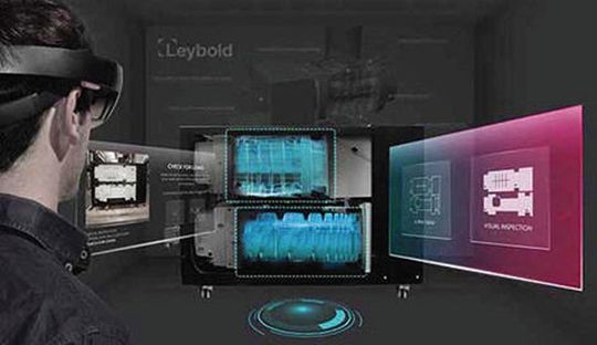 Blick ins Innere einer Vakuumpumpe: Leybold testet das Anwenderpotenzial von Augmented Reality (AR) und verspricht sich vor allem für die Bereiche Schulung und Service positive Effekte. Blick ins Innere einer Vakuumpumpe: Leybold testet das Anwenderpotenzial von Augmented Reality (AR) und verspricht sich vor allem für die Bereiche Schulung und Service positive Effekte.