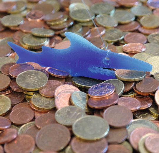 Kein Entrinnen vor dem Haifisch im Pool für Unternehmensverkäufe? Doch mit den richtigen Partnern und Strategien lassen sich bestmögliche Resultate erzielen. Kein Entrinnen vor dem Haifisch im Pool für Unternehmensverkäufe? Doch mit den richtigen Partnern und Strategien lassen sich bestmögliche Resultate erzielen.