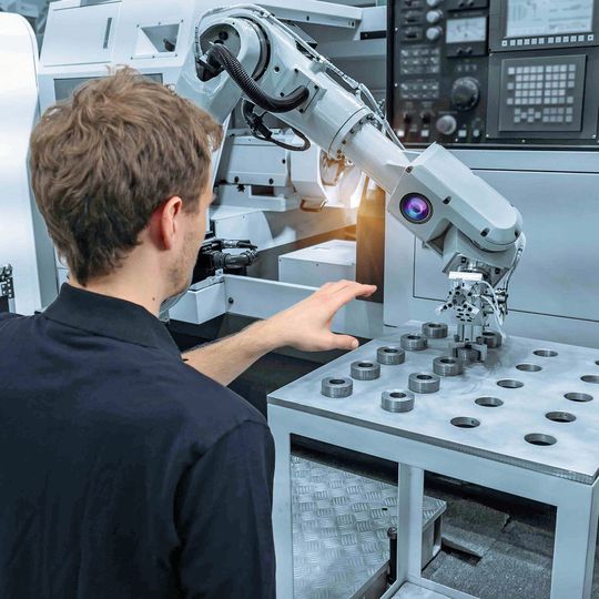 In Zukunft erkennen Roboter die Gesten des Bedieners und reagieren direkt und präzise. In Zukunft erkennen Roboter die Gesten des Bedieners und reagieren direkt und präzise.