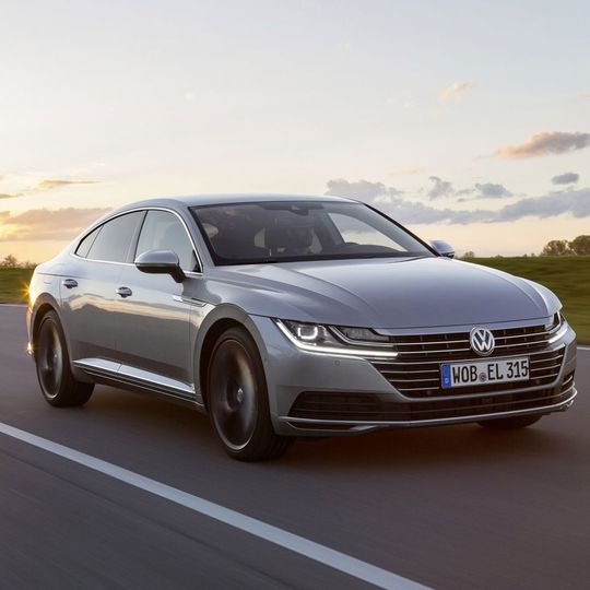 Der Basispreis des VW Arteon liegt bei 34.500 Euro. Der Basispreis des VW Arteon liegt bei 34.500 Euro.