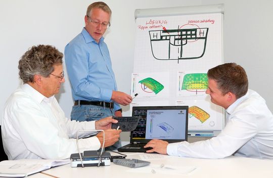 Die neuen Herausforderungen bei der Elektronikentwicklung meistern: Usability, Haptik und Materialauswahl. Die neuen Herausforderungen bei der Elektronikentwicklung meistern: Usability, Haptik und Materialauswahl.