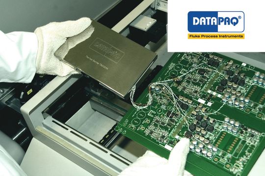 Fluke Process Instruments liefert für die Temperaturüberwachung in SMT-Prozessen Systemlösungen bestehend aus Datenlogger, Thermoelementen, Hitzeschutzbehälter und Software.