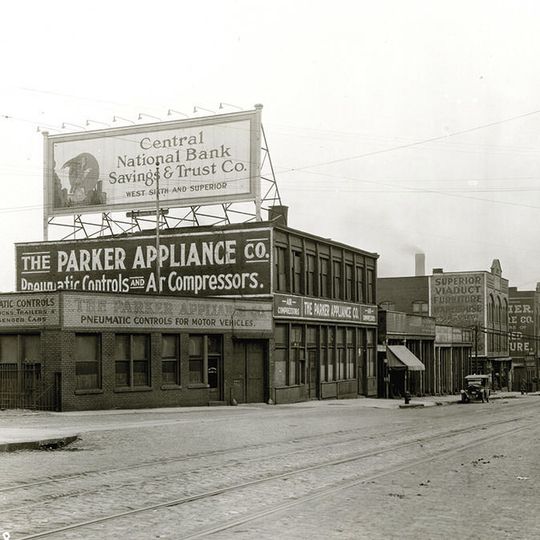Arthur Parker gründete im März 1917 die Parker Appliance Company in Cleveland, Ohio. Arthur Parker gründete im März 1917 die Parker Appliance Company in Cleveland, Ohio.