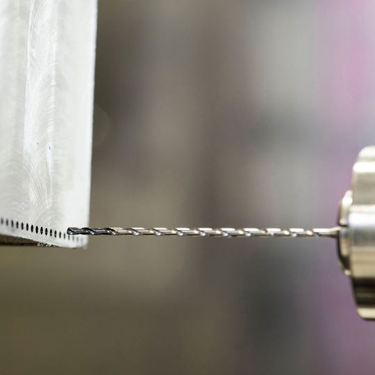 Mapal hat sein Programm an Tieflochbohrern um Modelle ab 1 mm Durchmesser erweitert.