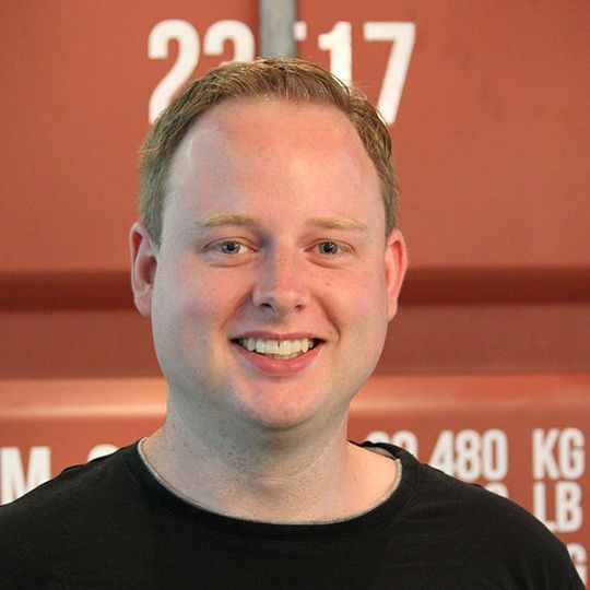 Björn Jessen-Noak: „Auch Microservices erfordern eine durchdachte Strategie und angepasste Prozesse innerhalb eines DevOps-Teams.“ Björn Jessen-Noak: „Auch Microservices erfordern eine durchdachte Strategie und angepasste Prozesse innerhalb eines DevOps-Teams.“