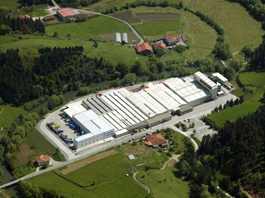 Die neue Fertigungsstätte von Cikautxo Medical beherbergt Reinräume der ISO-Klassen 7 und 8. Die neue Fertigungsstätte von Cikautxo Medical beherbergt Reinräume der ISO-Klassen 7 und 8.