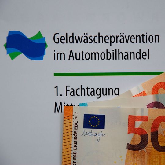 ZDK, TAK und Deutsche Gesellschaft für Geldwäscheprävention veranstalteten gemeinsam die erste Fachtagung in Köln.