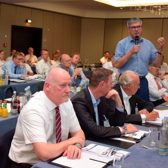 Antworten auf die Herausforderungen und Chancen im Aftermarket gab das Kölner Aftersales Forum der BBE. Antworten auf die Herausforderungen und Chancen im Aftermarket gab das Kölner Aftersales Forum der BBE.