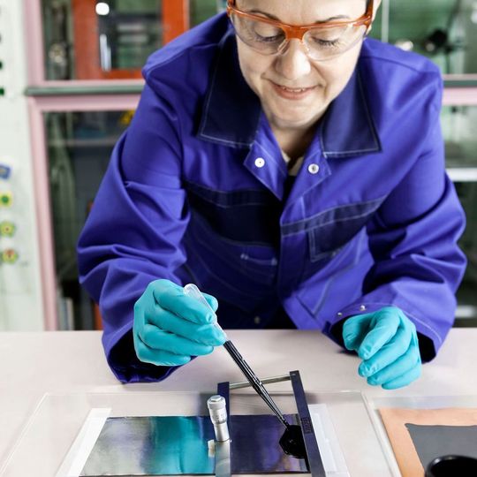 BASF betreibt Forschung im Bereich Energiespeicher und will in Europa eine Produktionsanlage für Kathodenmaterialien bauen. BASF betreibt Forschung im Bereich Energiespeicher und will in Europa eine Produktionsanlage für Kathodenmaterialien bauen.