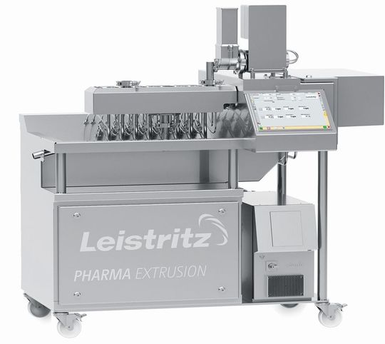 Leistritz Extrusionstechnik hat kürzlich mit dem kleinsten Doppelschneckenextruder für Aufsehen gesorgt. Der ZSE 12 wurde im sogenannten GMP-Design auf der Interpack 2017 im Rahmen einer Anwendung für die Pharmaindustrie präsentiert. Aber auch zur Folienextrusion soll sich der Leistritz Extrusionstechnik hat kürzlich mit dem kleinsten Doppelschneckenextruder für Aufsehen gesorgt. Der ZSE 12 wurde im sogenannten GMP-Design auf der Interpack 2017 im Rahmen einer Anwendung für die Pharmaindustrie präsentiert. Aber auch zur Folienextrusion soll sich der