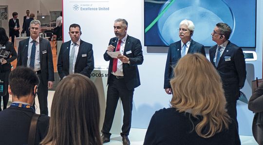 Die Geschäftsführer der Excellence United-Unternehmen beim Presserundgang auf der Interpack. v.l.n.r.: Markus Ströbel (Bausch&Ströbel), Thomas Weller (Harro Höfliger), Thomas Hofmaier (Glatt), Siegfried Drost (Uhlmann), Olaf J. Müller (Fette)