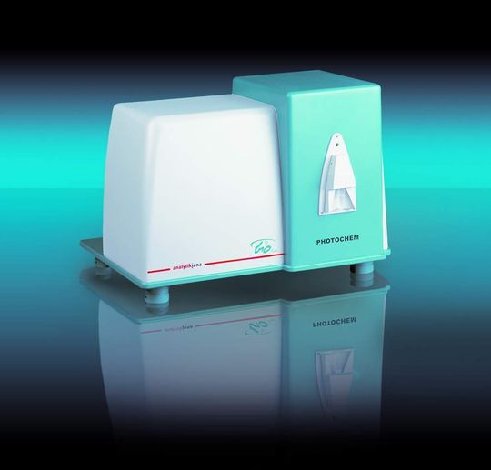 1 Das Photochem kann mit entsprechenden Testkits die Kapazität aller Antioxidantien in einer Probe bestimmen. 1 Das Photochem kann mit entsprechenden Testkits die Kapazität aller Antioxidantien in einer Probe bestimmen.