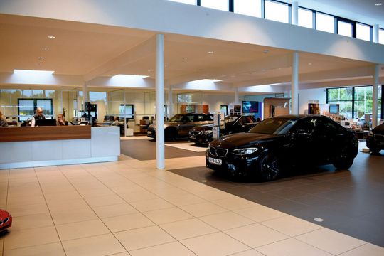 Der Standort Itzehoe wurde kürzlich nach den neuesten BMW-Vorgaben umgestaltet. Der Standort Itzehoe wurde kürzlich nach den neuesten BMW-Vorgaben umgestaltet.