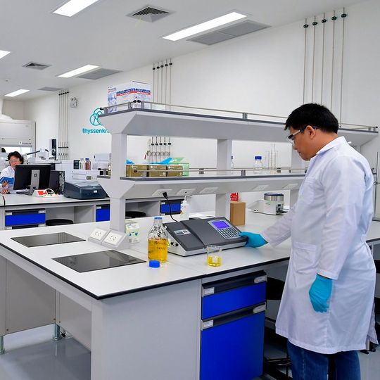 Laboratory in the Oleochemical cluster in Map Ta Phut. Laboratory in the Oleochemical cluster in Map Ta Phut.