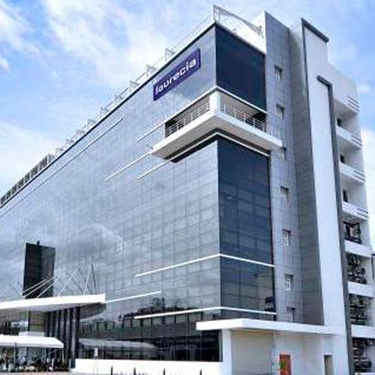 Faurecia will sein Geschäft für Sitzkomponenten und Clean-Mobility-Lösungen in China ausbauen. Der Zulieferer hat deshalb strategische Partnerschaft mit Liuzhou Wuling Industry und Dongfeng Motor Parts & Components unterzeichnet. Faurecia will sein Geschäft für Sitzkomponenten und Clean-Mobility-Lösungen in China ausbauen. Der Zulieferer hat deshalb strategische Partnerschaft mit Liuzhou Wuling Industry und Dongfeng Motor Parts & Components unterzeichnet.