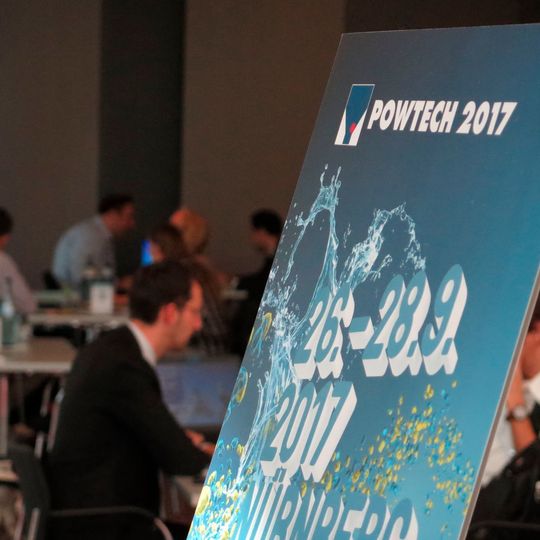 Auf der Powtech-Preview haben Journalisten das Privileg, schon vor Messebeginn einen Blick auf den Stand einiger Aussteller zu erhaschen. Auf der Powtech-Preview haben Journalisten das Privileg, schon vor Messebeginn einen Blick auf den Stand einiger Aussteller zu erhaschen.
